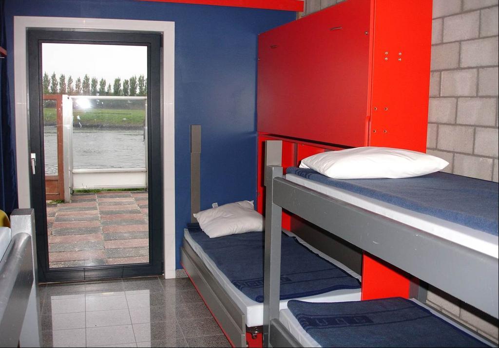 Herdersbrug Youth Hostel Brügge Zimmer foto